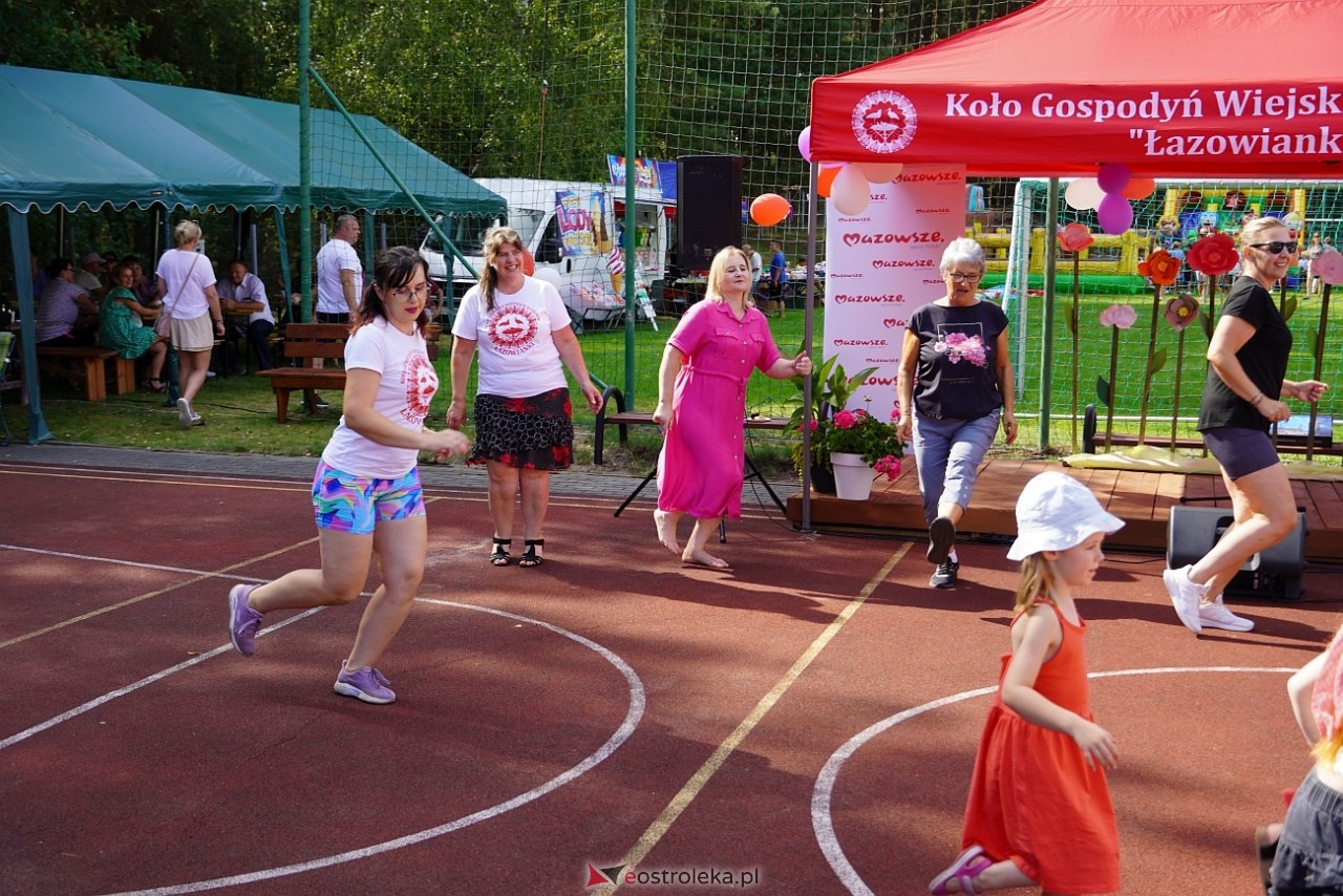 Swojskie granie z Łazowiankami - otwarcie Wiejskiego Pawilonu w Łazach [16.08.2025] - zdjęcie #6 - eOstroleka.pl