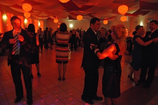 Bal Absolwentów Zespoł Szkół Zawodowych nr 1 w Ostrołęce (14.X.2011) - zdjęcie #68 - eOstroleka.pl