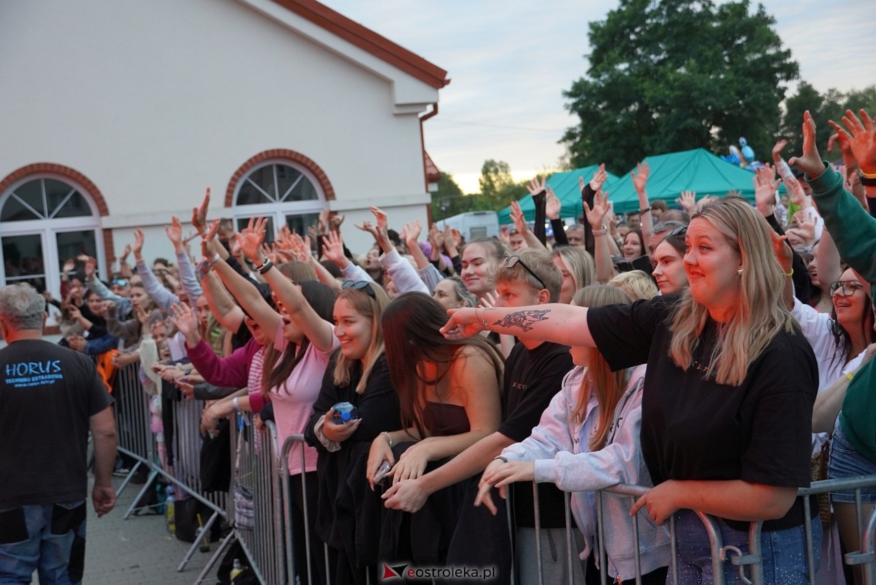 Jarmarki Czerwińskie: Czadoman, Oskar Cyms [17.08.2025] - zdjęcie #169 - eOstroleka.pl