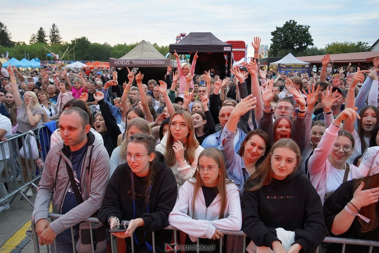 Jarmarki Czerwińskie: Czadoman, Oskar Cyms [17.08.2025] - zdjęcie #167 - eOstroleka.pl