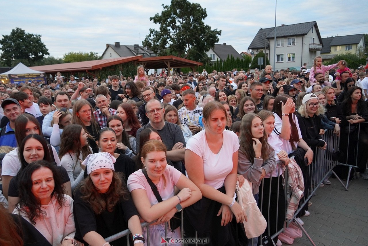 Jarmarki Czerwińskie: Czadoman, Oskar Cyms [17.08.2025] - zdjęcie #165 - eOstroleka.pl