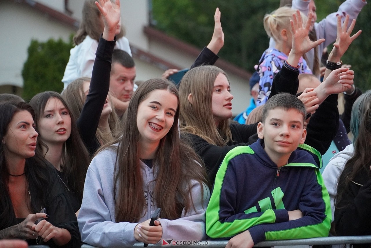 Jarmarki Czerwińskie: Czadoman, Oskar Cyms [17.08.2025] - zdjęcie #136 - eOstroleka.pl