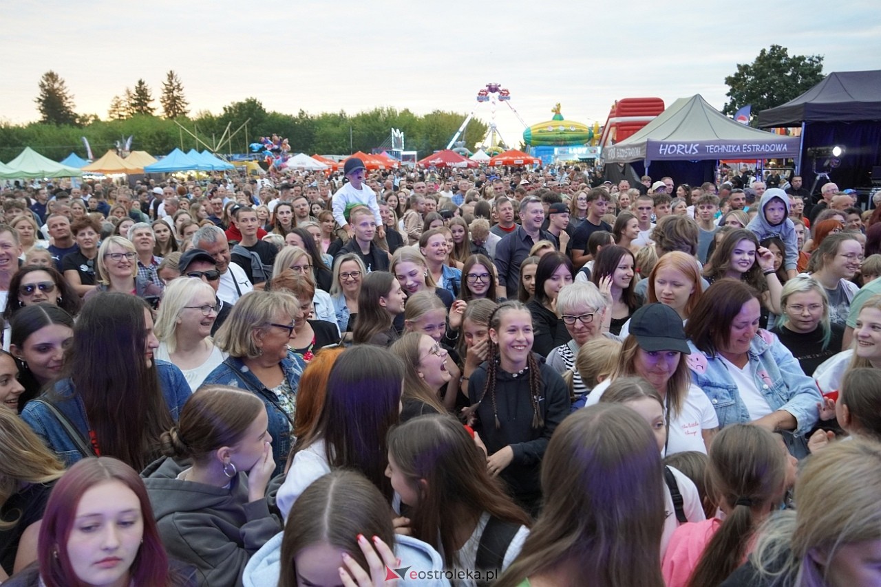 Jarmarki Czerwińskie: Czadoman, Oskar Cyms [17.08.2025] - zdjęcie #131 - eOstroleka.pl