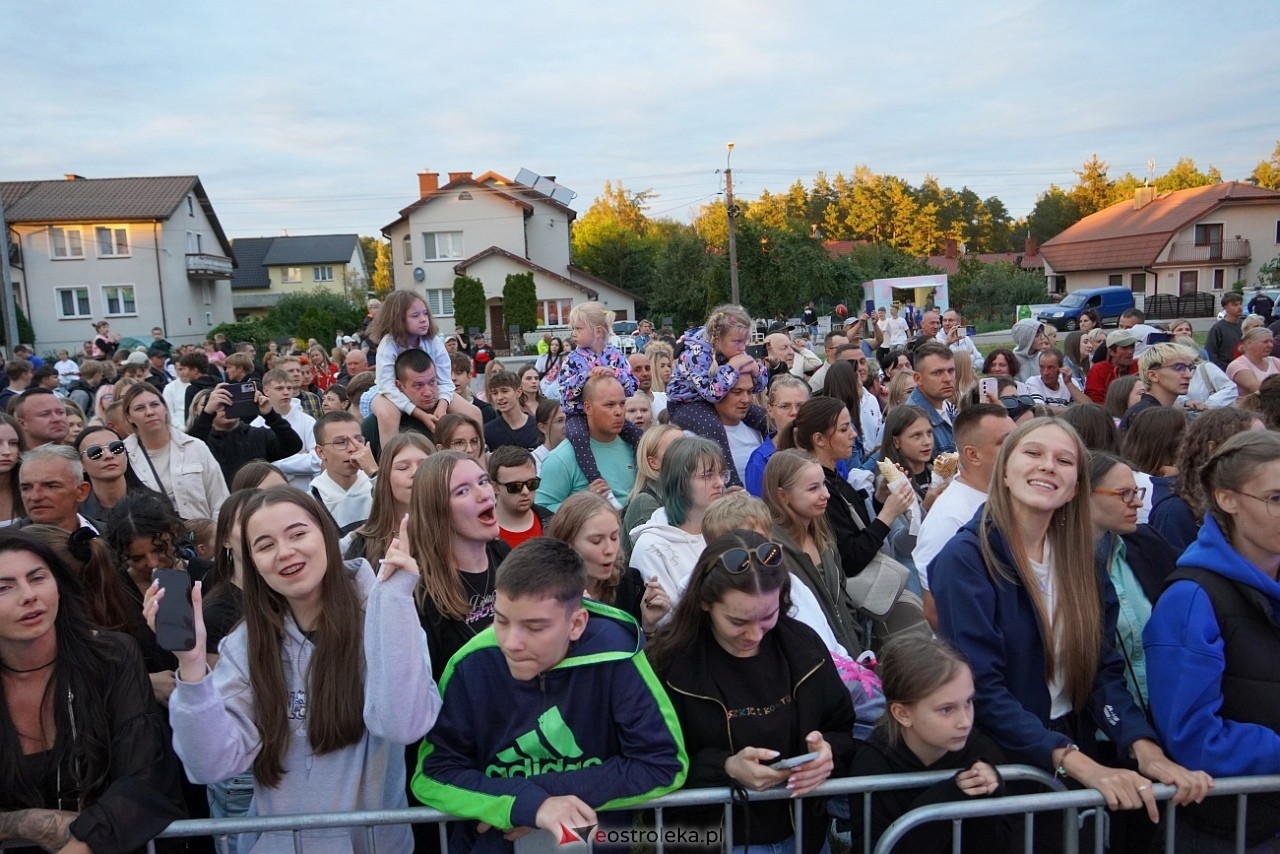 Jarmarki Czerwińskie: Czadoman, Oskar Cyms [17.08.2025] - zdjęcie #109 - eOstroleka.pl