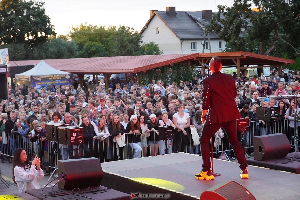 Jarmarki Czerwińskie: Czadoman, Oskar Cyms [17.08.2025] - zdjęcie #91 - eOstroleka.pl