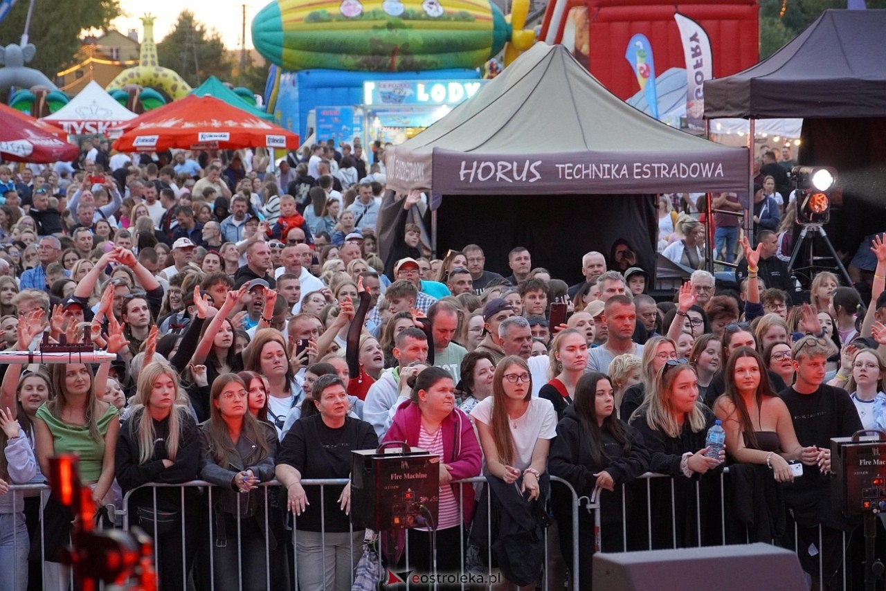 Jarmarki Czerwińskie: Czadoman, Oskar Cyms [17.08.2025] - zdjęcie #89 - eOstroleka.pl