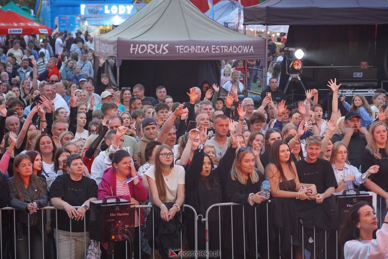 Jarmarki Czerwińskie: Czadoman, Oskar Cyms [17.08.2025] - zdjęcie #87 - eOstroleka.pl