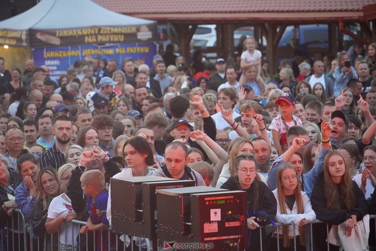 Jarmarki Czerwińskie: Czadoman, Oskar Cyms [17.08.2025] - zdjęcie #79 - eOstroleka.pl