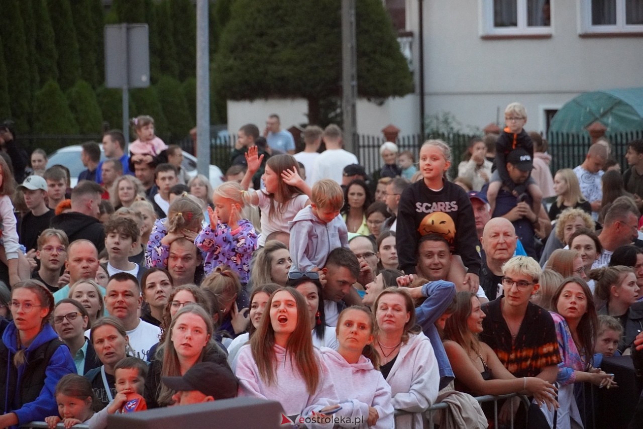 Jarmarki Czerwińskie: Czadoman, Oskar Cyms [17.08.2025] - zdjęcie #77 - eOstroleka.pl