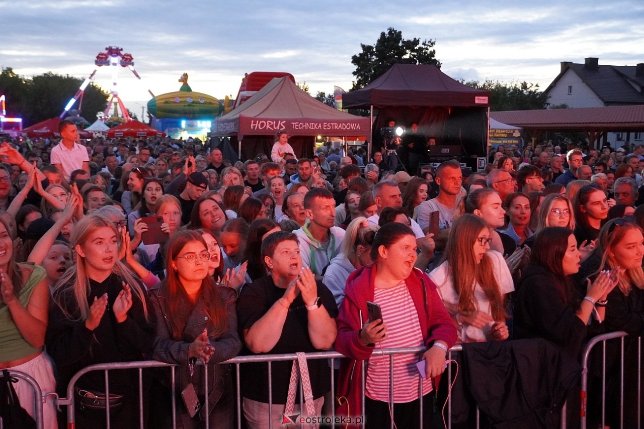 Jarmarki Czerwińskie: Czadoman, Oskar Cyms [17.08.2025] - zdjęcie #92 - eOstroleka.pl