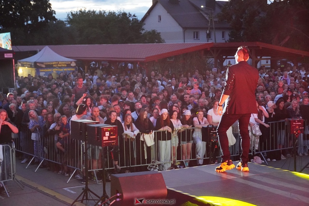 Jarmarki Czerwińskie: Czadoman, Oskar Cyms [17.08.2025] - zdjęcie #90 - eOstroleka.pl