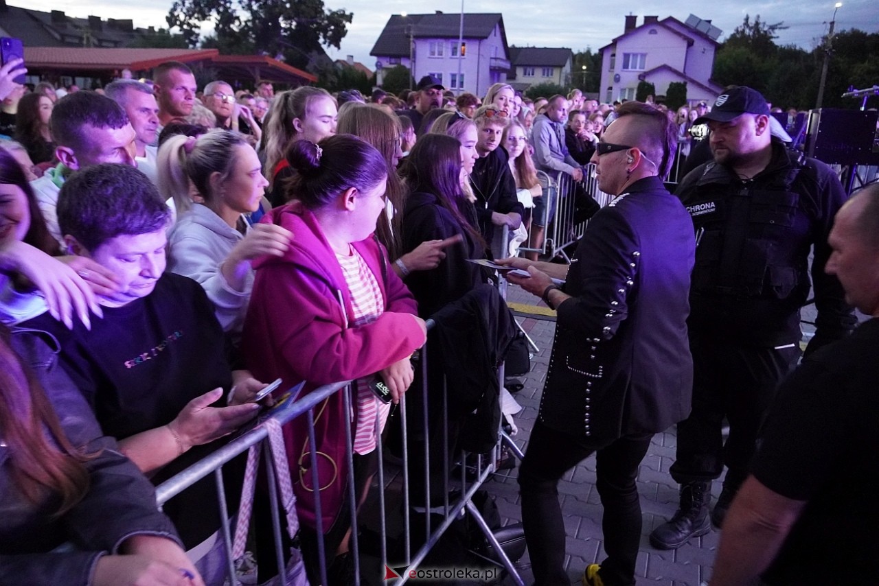 Jarmarki Czerwińskie: Czadoman, Oskar Cyms [17.08.2025] - zdjęcie #78 - eOstroleka.pl