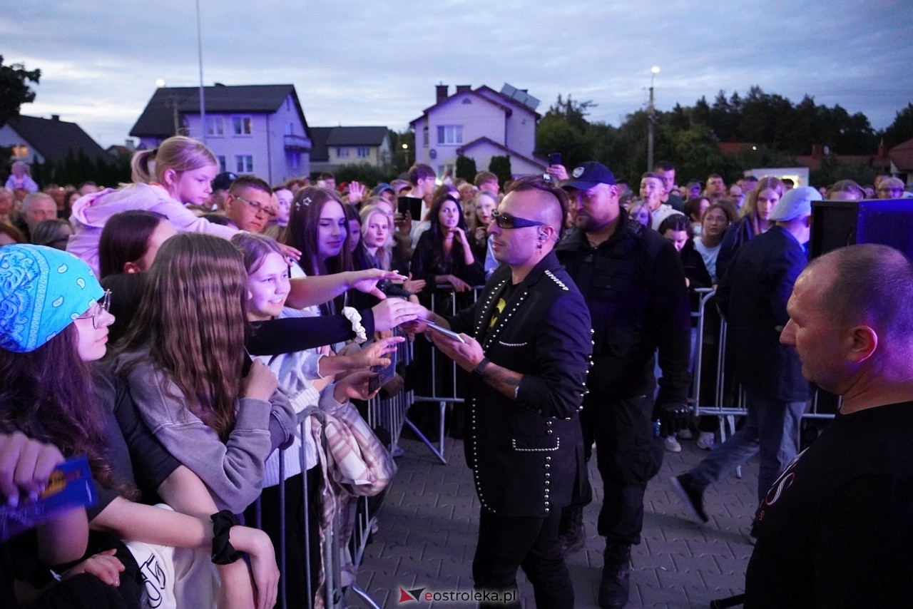 Jarmarki Czerwińskie: Czadoman, Oskar Cyms [17.08.2025] - zdjęcie #73 - eOstroleka.pl