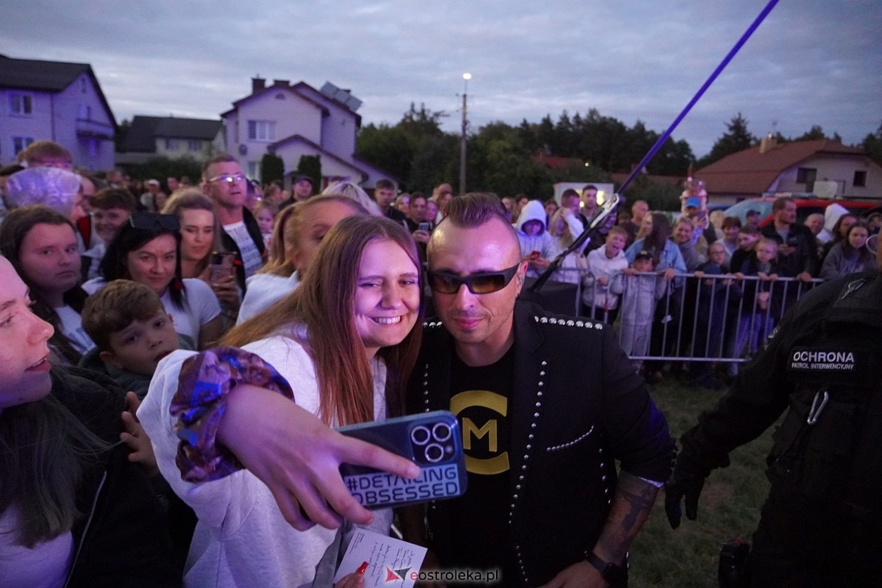 Jarmarki Czerwińskie: Czadoman, Oskar Cyms [17.08.2025] - zdjęcie #72 - eOstroleka.pl