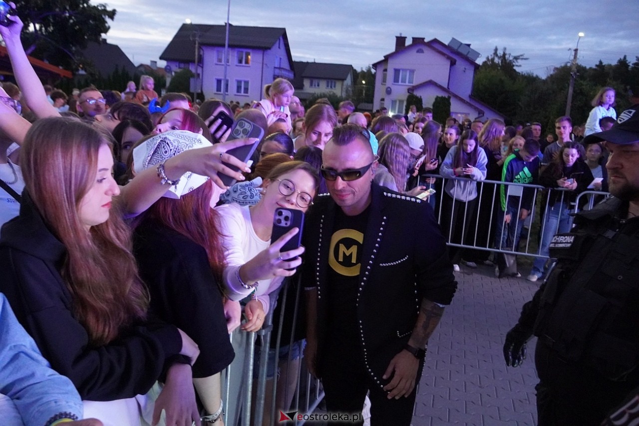 Jarmarki Czerwińskie: Czadoman, Oskar Cyms [17.08.2025] - zdjęcie #65 - eOstroleka.pl