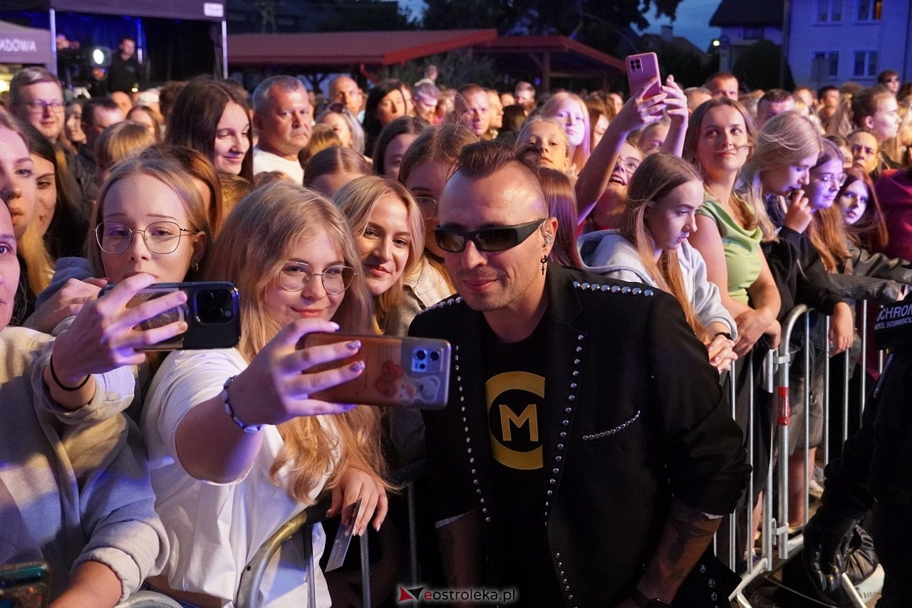 Jarmarki Czerwińskie: Czadoman, Oskar Cyms [17.08.2025] - zdjęcie #60 - eOstroleka.pl