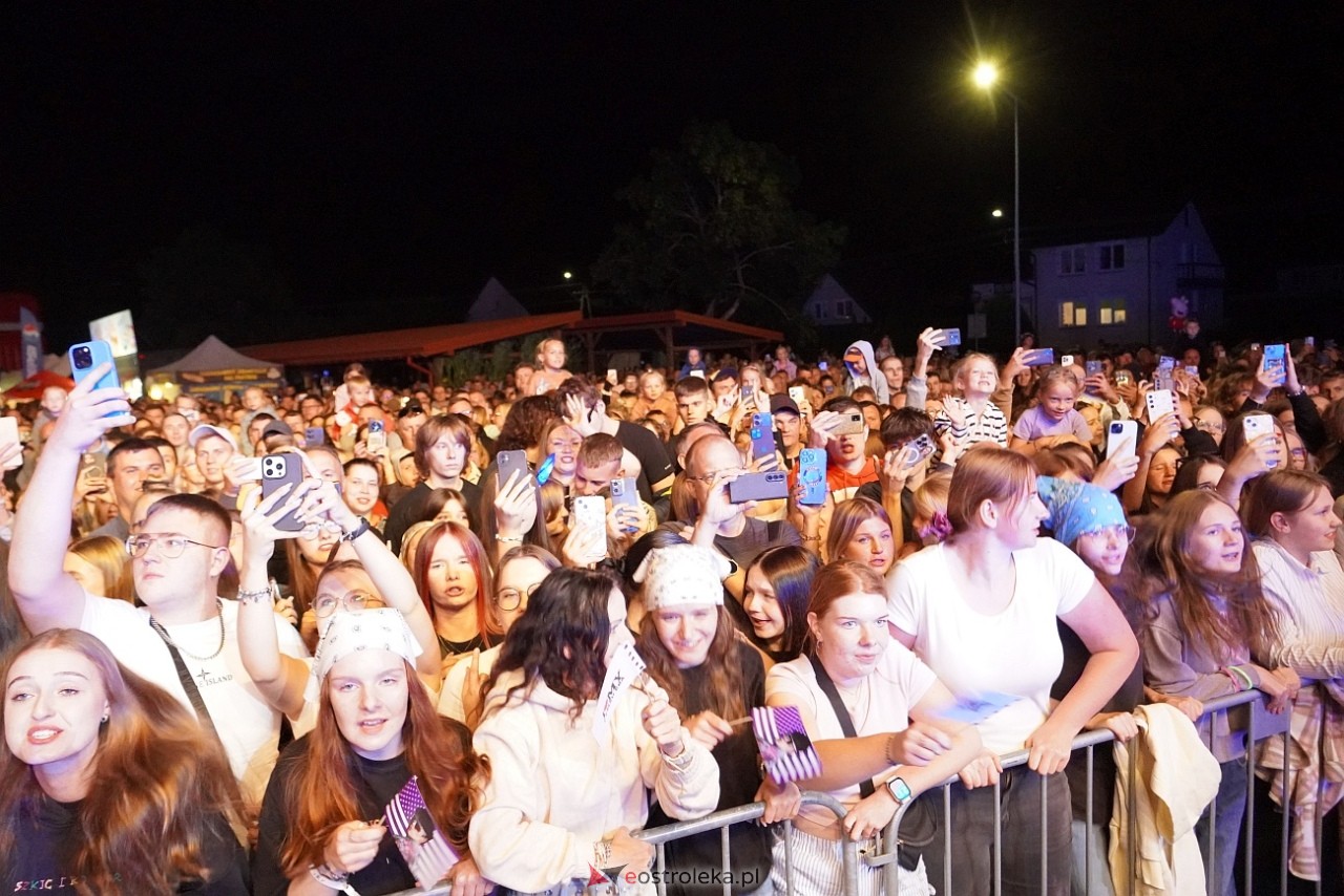 Jarmarki Czerwińskie: Czadoman, Oskar Cyms [17.08.2025] - zdjęcie #22 - eOstroleka.pl