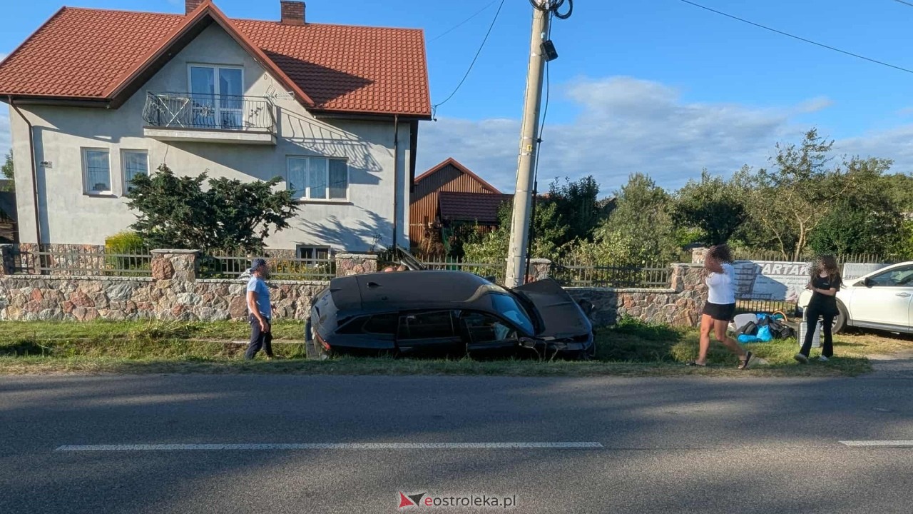 Wypadek w Obierwi [17.082025] - zdjęcie #6 - eOstroleka.pl