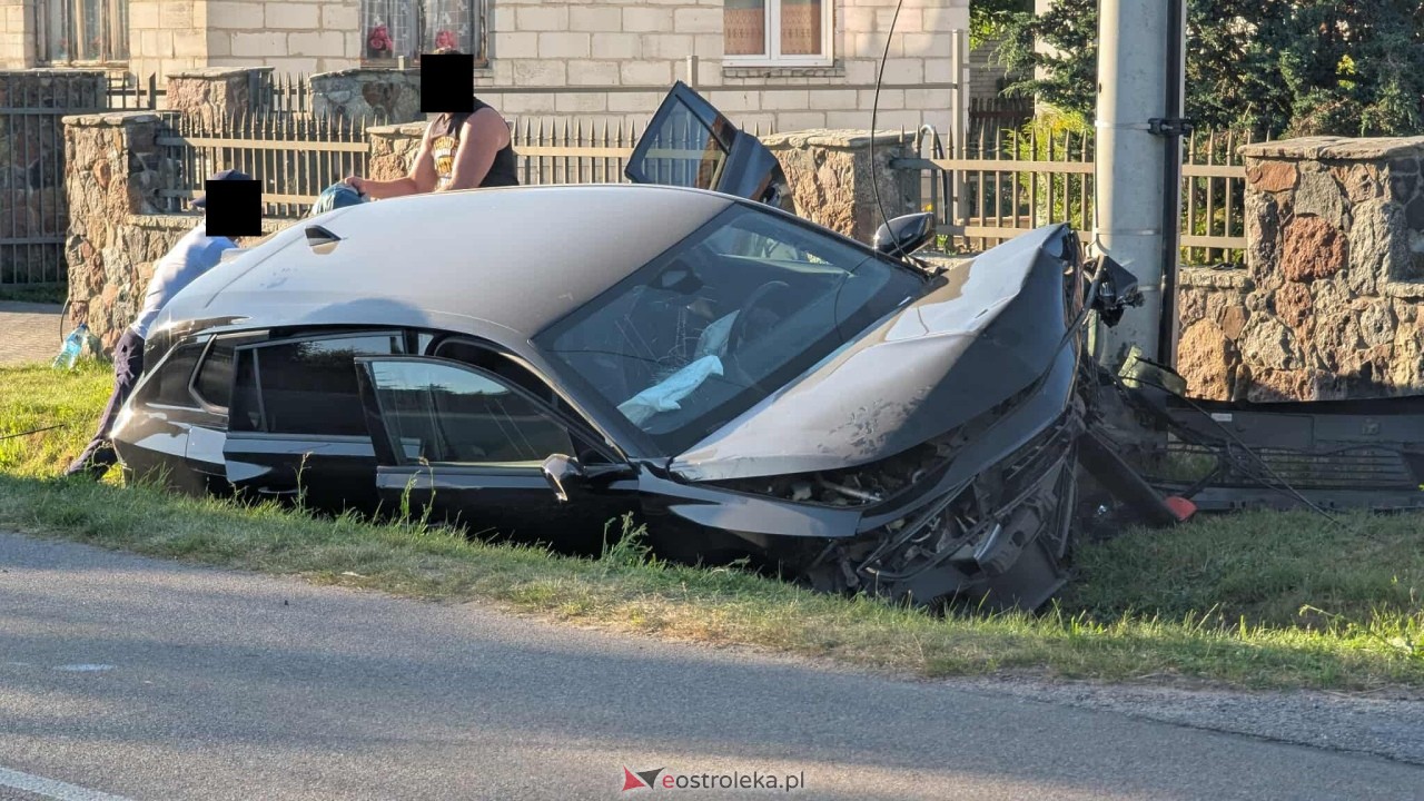 Wypadek w Obierwi [17.082025] - zdjęcie #5 - eOstroleka.pl