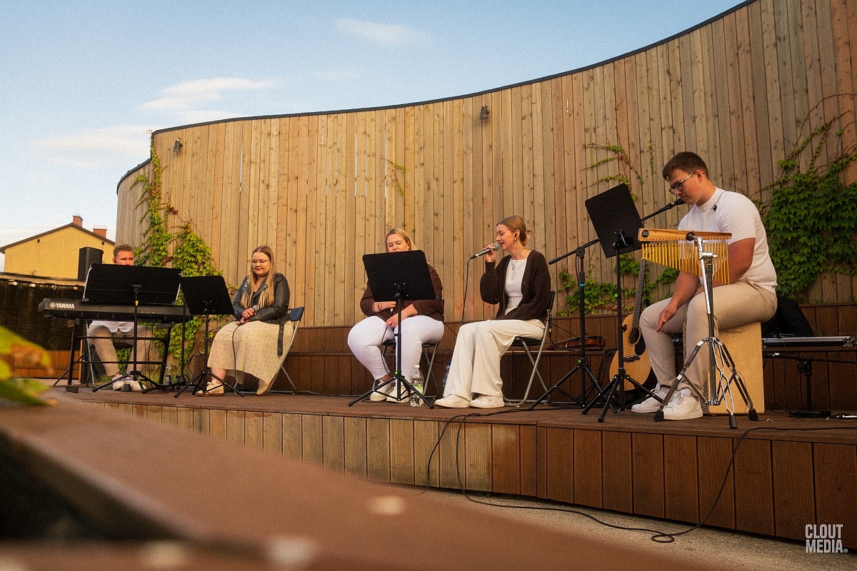 Koncert Dla Młodych w Rzekuniu [17.08.2025] - zdjęcie #14 - eOstroleka.pl