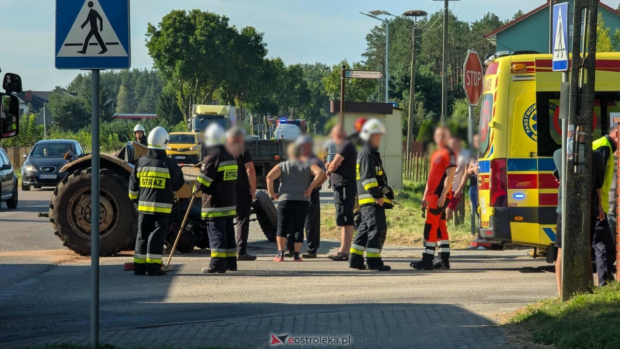 Wypadek w Damiętach [22.08.2025] - zdjęcie #11 - eOstroleka.pl