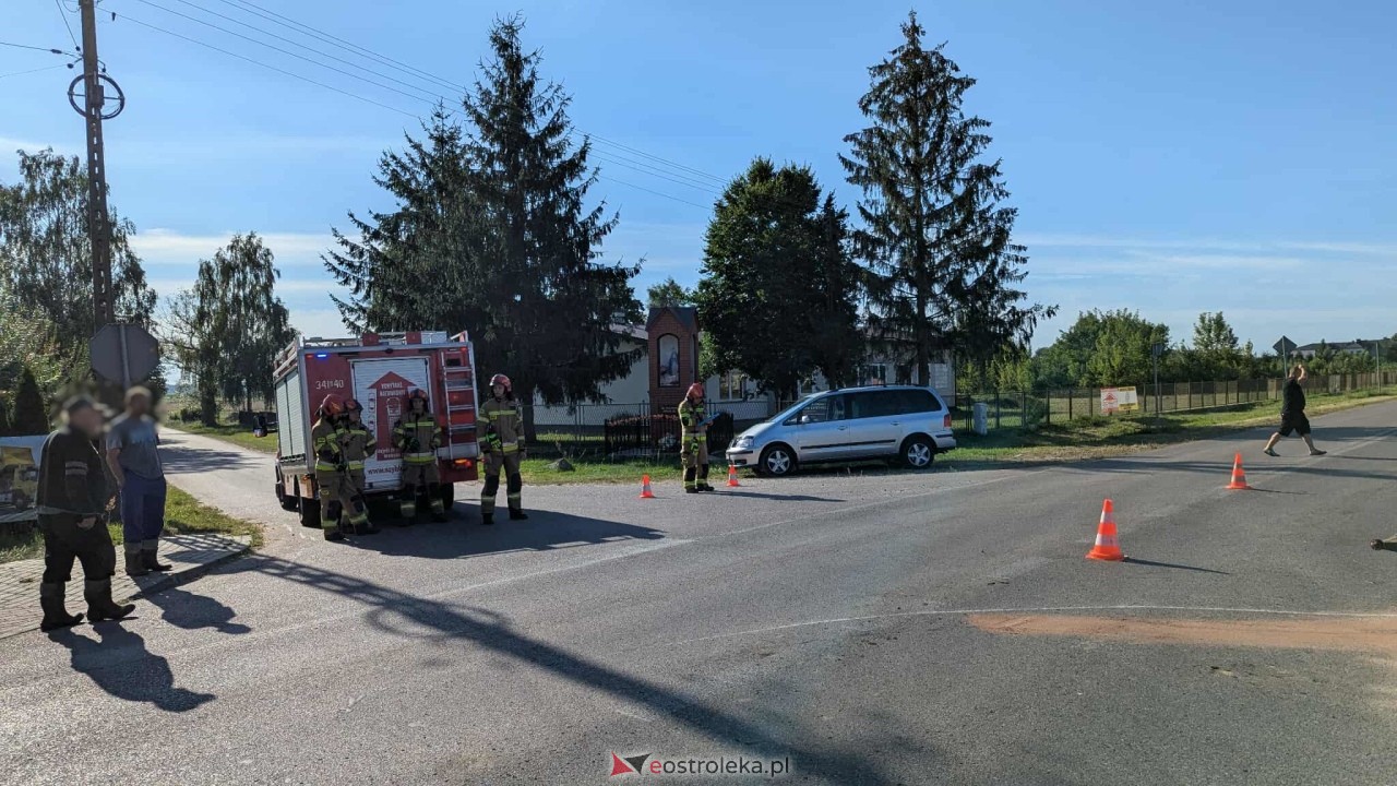 Wypadek w Damiętach [22.08.2025] - zdjęcie #9 - eOstroleka.pl