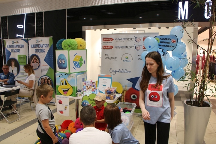 Targi zajęć pozalekcyjnych w Ostrołęce [23.08.2025] - zdjęcie #35 - eOstroleka.pl