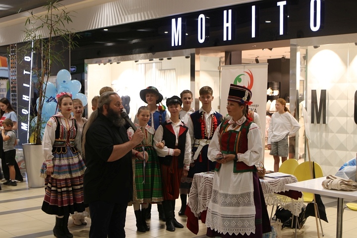 Targi zajęć pozalekcyjnych w Ostrołęce [23.08.2025] - zdjęcie #32 - eOstroleka.pl