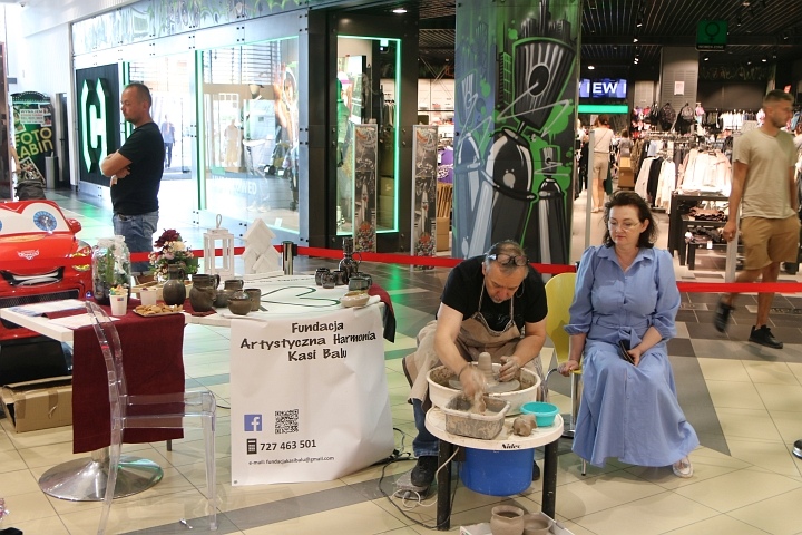 Targi zajęć pozalekcyjnych w Ostrołęce [23.08.2025] - zdjęcie #29 - eOstroleka.pl