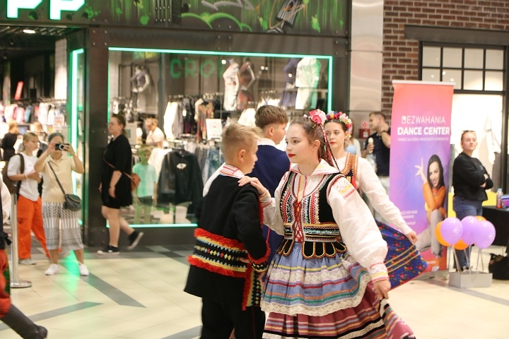 Targi zajęć pozalekcyjnych w Ostrołęce [23.08.2025] - zdjęcie #10 - eOstroleka.pl