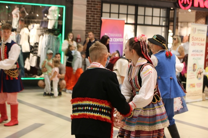 Targi zajęć pozalekcyjnych w Ostrołęce [23.08.2025] - zdjęcie #8 - eOstroleka.pl