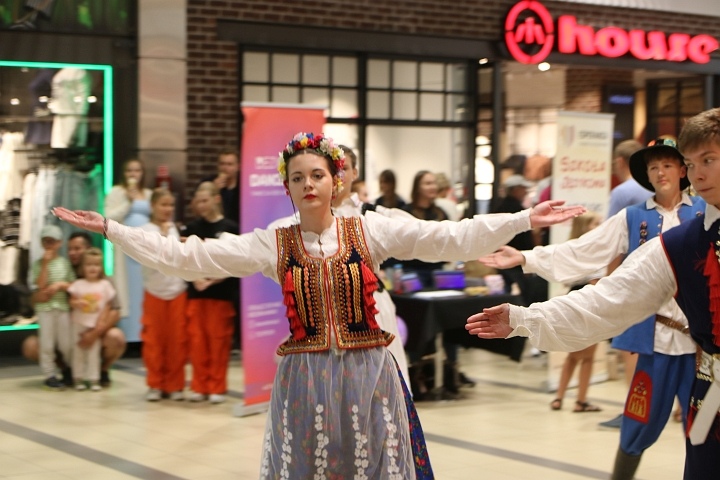 Targi zajęć pozalekcyjnych w Ostrołęce [23.08.2025] - zdjęcie #7 - eOstroleka.pl