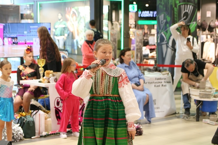 Targi zajęć pozalekcyjnych w Ostrołęce [23.08.2025] - zdjęcie #6 - eOstroleka.pl