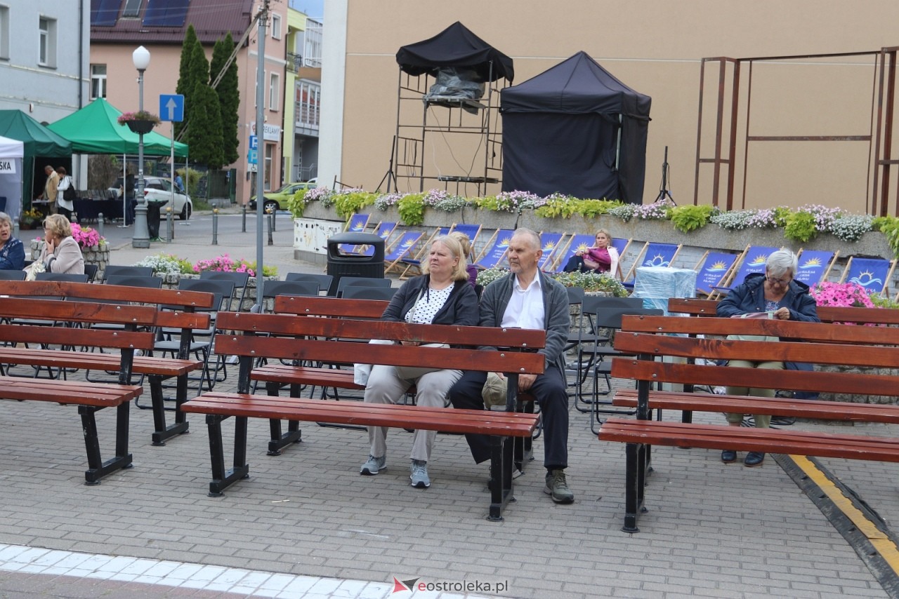 Festiwal Książki w Ostrołęce z koncertem Aterry [23.08.2025] - zdjęcie #93 - eOstroleka.pl