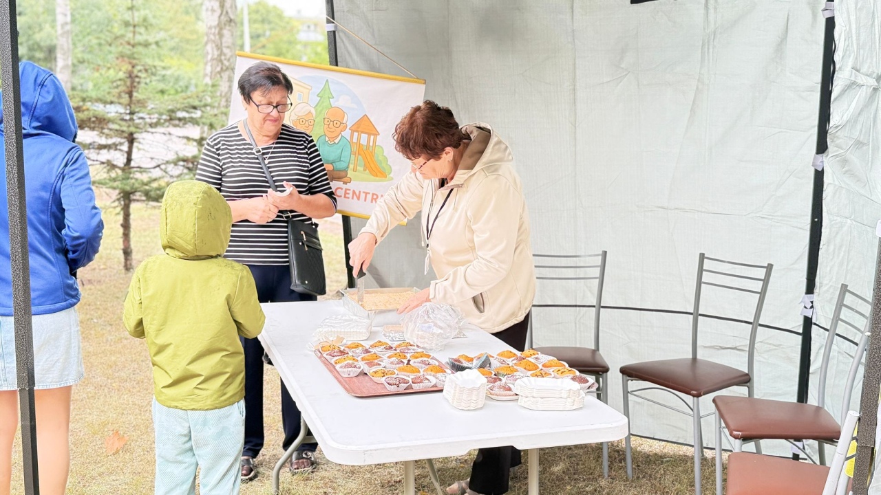 Wakacyjne spotkanie w parku [24.08.2025] - zdjęcie #90 - eOstroleka.pl