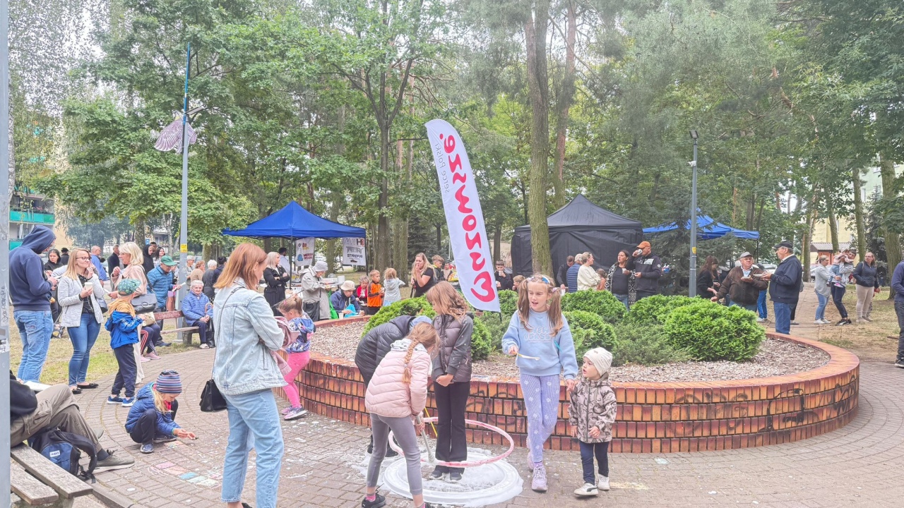 Wakacyjne spotkanie w parku [24.08.2025] - zdjęcie #80 - eOstroleka.pl