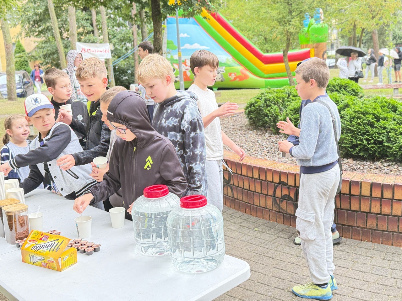 Wakacyjne spotkanie w parku [24.08.2025] - zdjęcie #69 - eOstroleka.pl