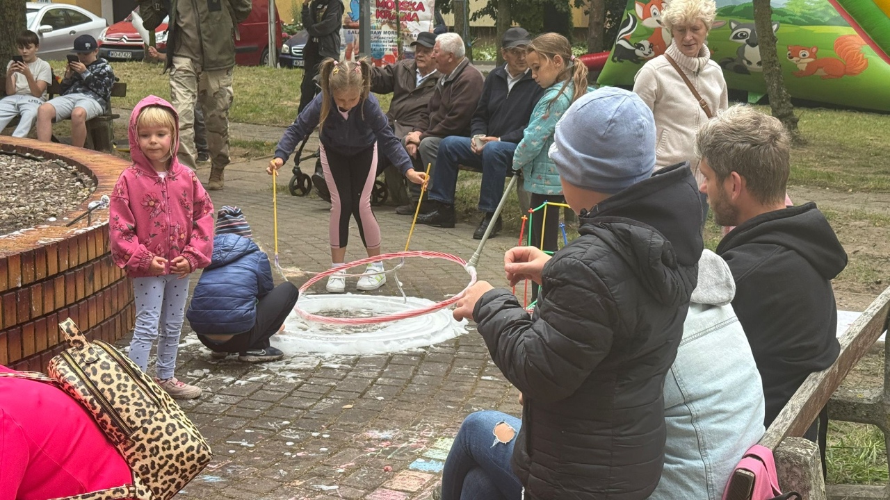 Wakacyjne spotkanie w parku [24.08.2025] - zdjęcie #57 - eOstroleka.pl