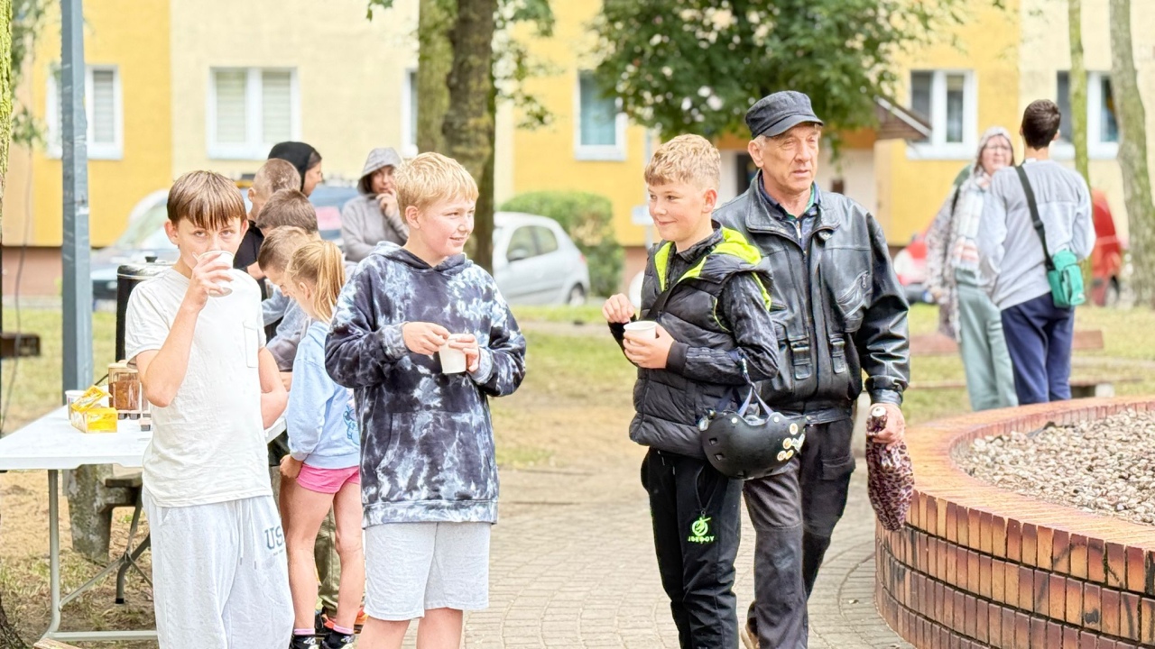 Wakacyjne spotkanie w parku [24.08.2025] - zdjęcie #28 - eOstroleka.pl