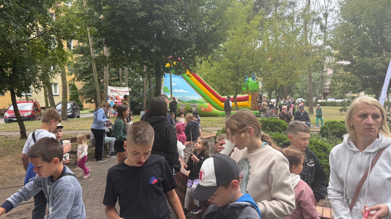Wakacyjne spotkanie w parku [24.08.2025] - zdjęcie #19 - eOstroleka.pl