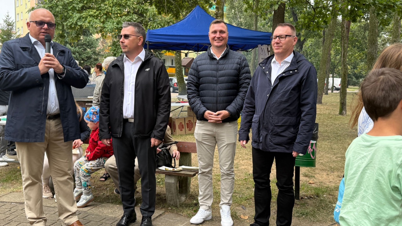 Wakacyjne spotkanie w parku [24.08.2025] - zdjęcie #17 - eOstroleka.pl