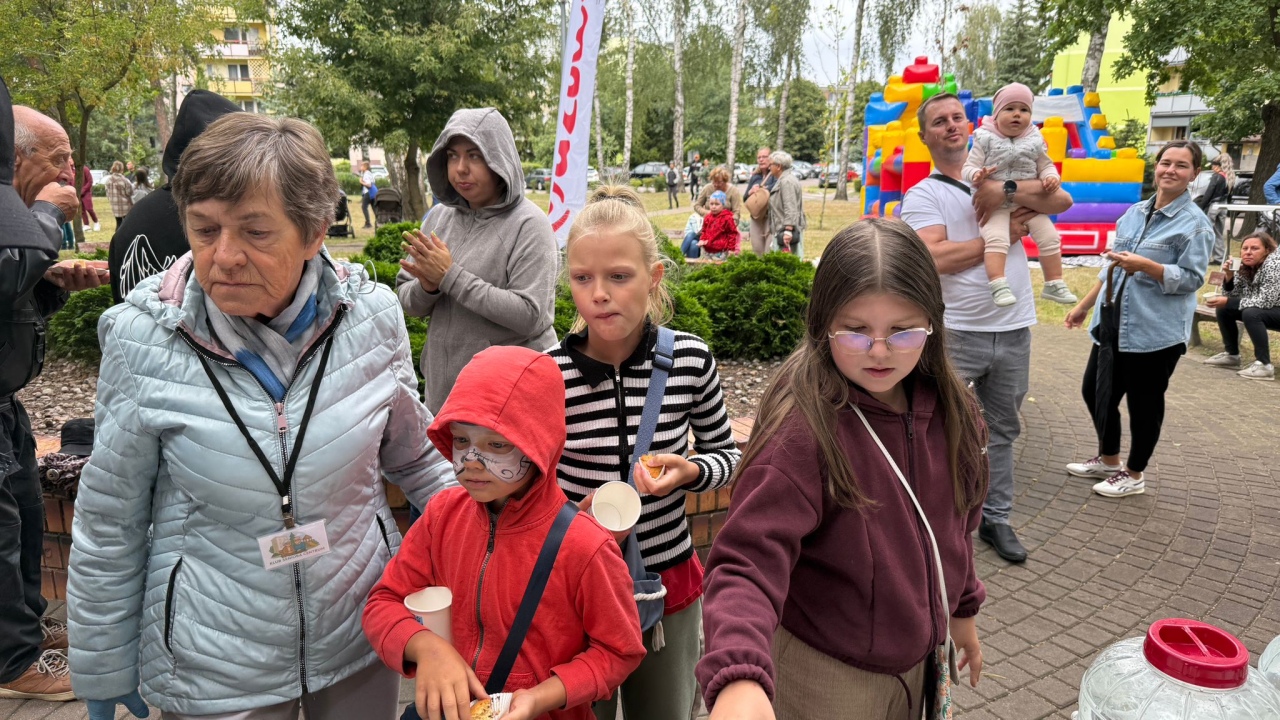 Wakacyjne spotkanie w parku [24.08.2025] - zdjęcie #15 - eOstroleka.pl