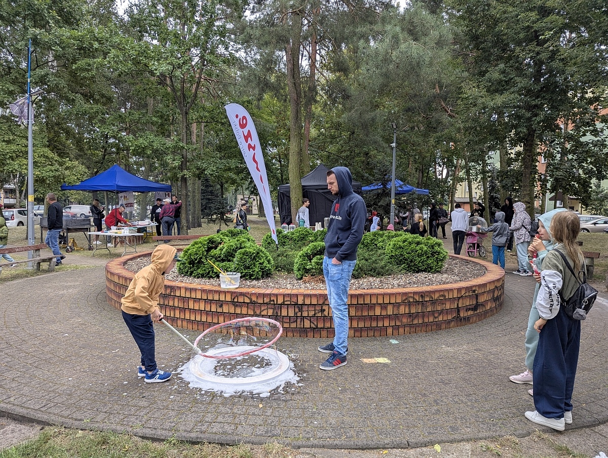 Wakacyjne spotkanie w parku [24.08.2025] - zdjęcie #139 - eOstroleka.pl