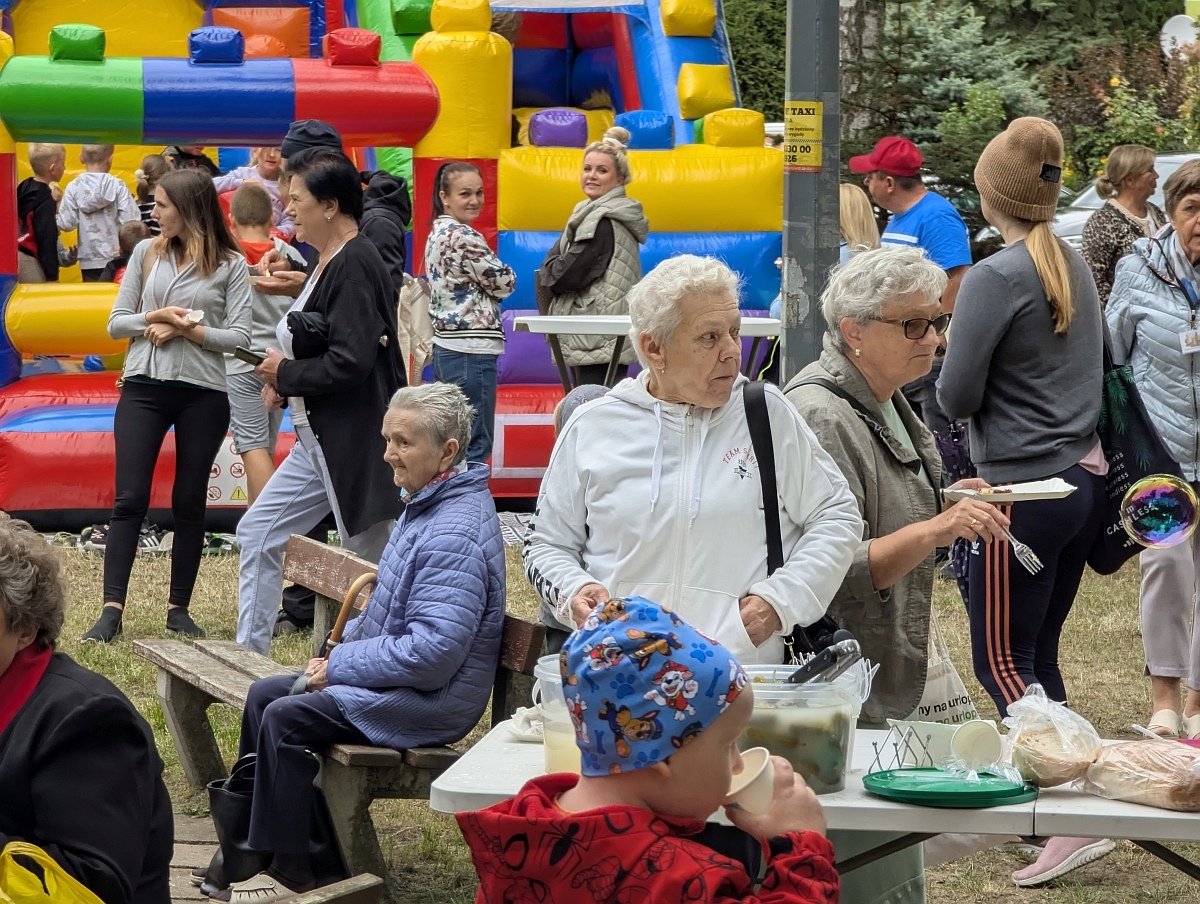 Wakacyjne spotkanie w parku [24.08.2025] - zdjęcie #124 - eOstroleka.pl