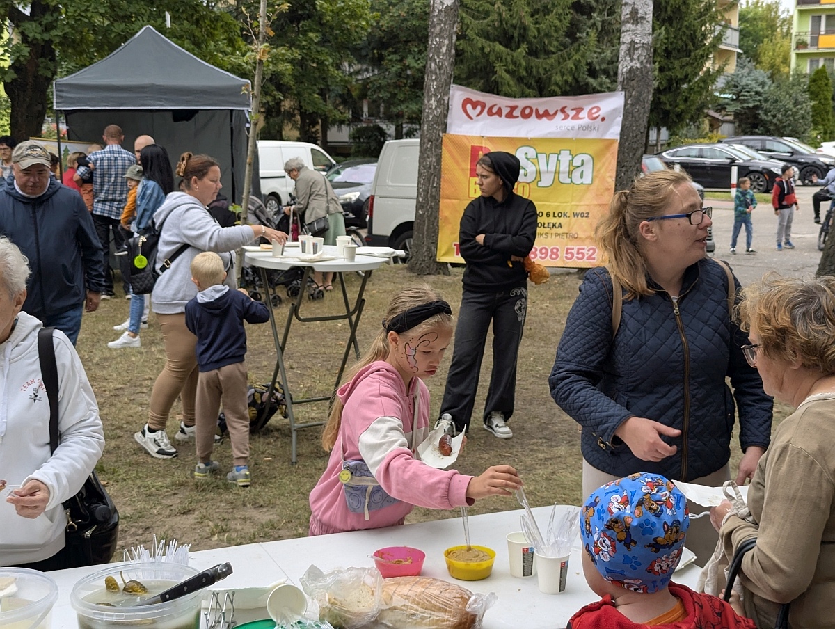 Wakacyjne spotkanie w parku [24.08.2025] - zdjęcie #113 - eOstroleka.pl
