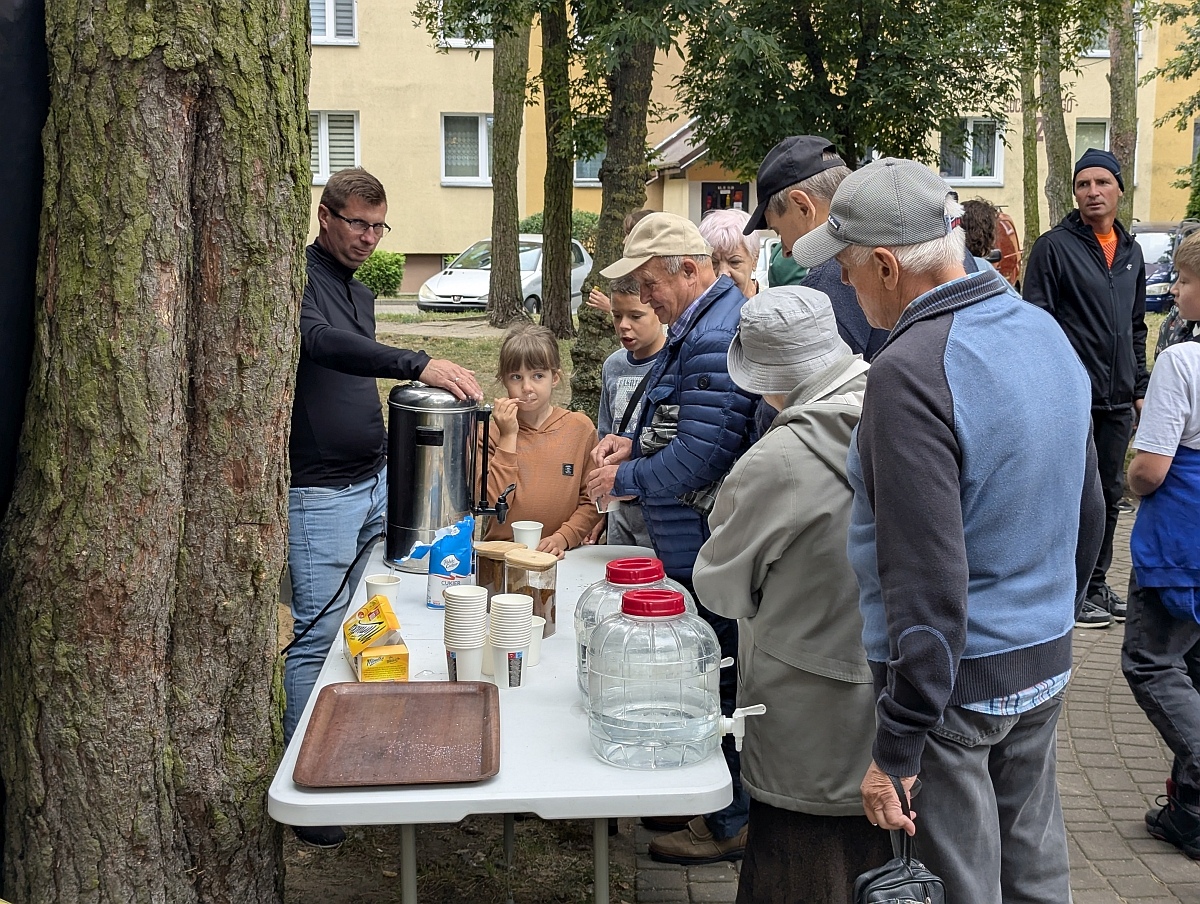 Wakacyjne spotkanie w parku [24.08.2025] - zdjęcie #110 - eOstroleka.pl