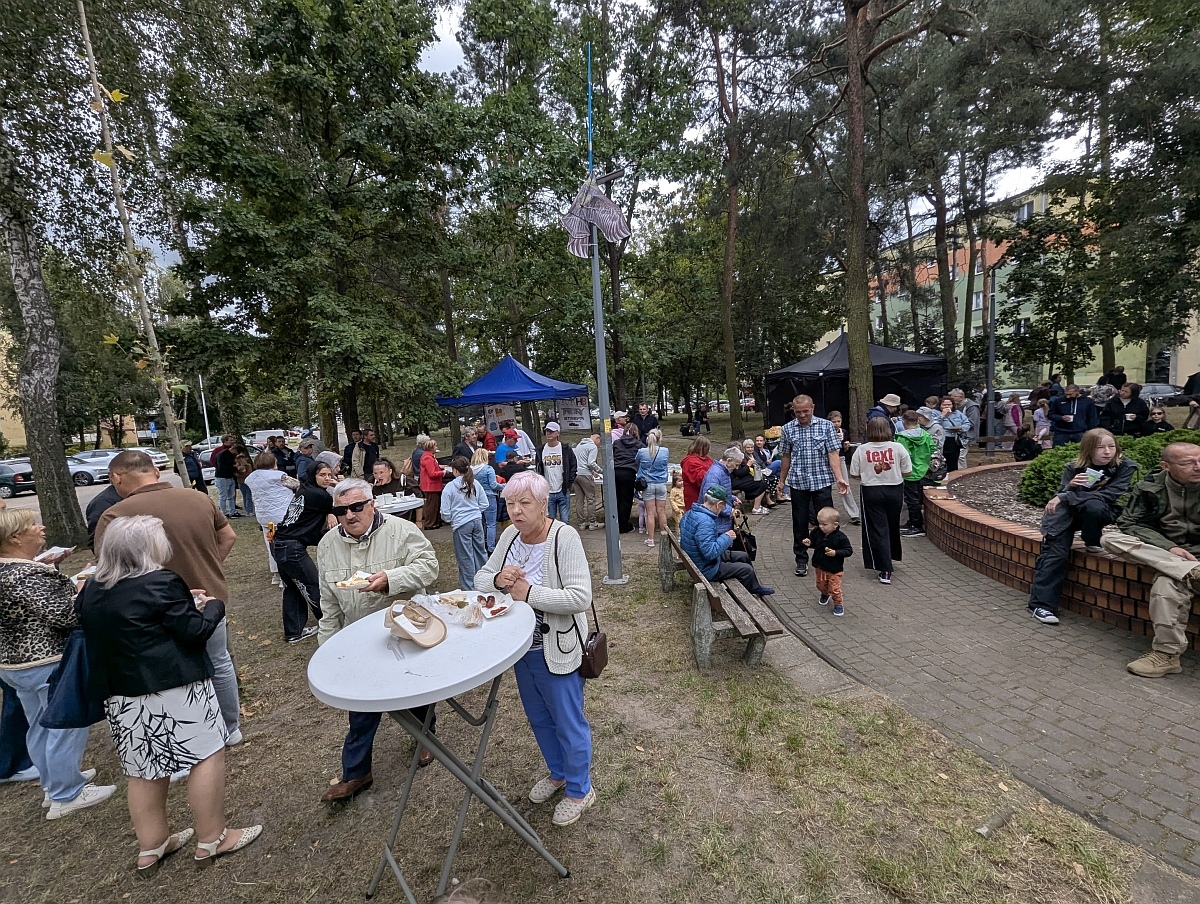 Wakacyjne spotkanie w parku [24.08.2025] - zdjęcie #104 - eOstroleka.pl