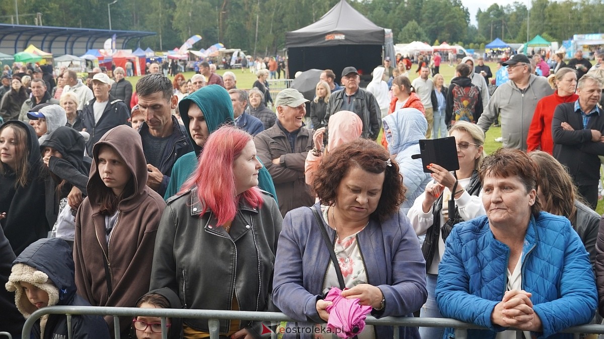 Dożynki w Lelisie: Mr Dex i Red Heels [24.08.2025] - zdjęcie #102 - eOstroleka.pl