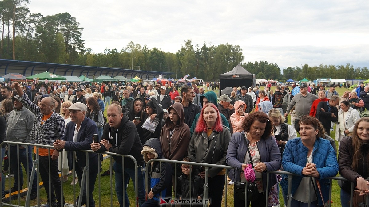 Dożynki w Lelisie: Mr Dex i Red Heels [24.08.2025] - zdjęcie #101 - eOstroleka.pl
