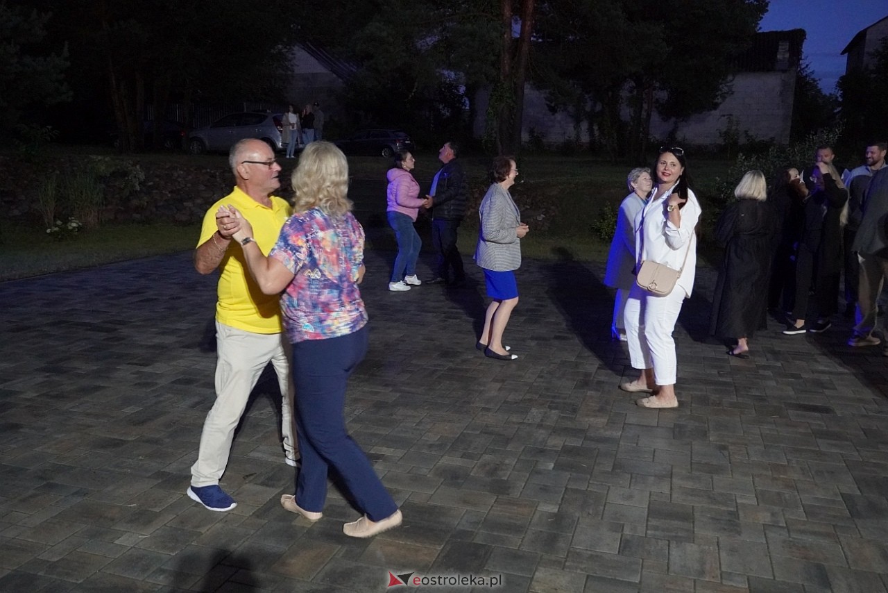 Potańcówka odpustowa Koła Gospodyń Wiejskich w Kurpiach Dworskich i Szlacheckich [24.08.2025] - zdjęcie #41 - eOstroleka.pl